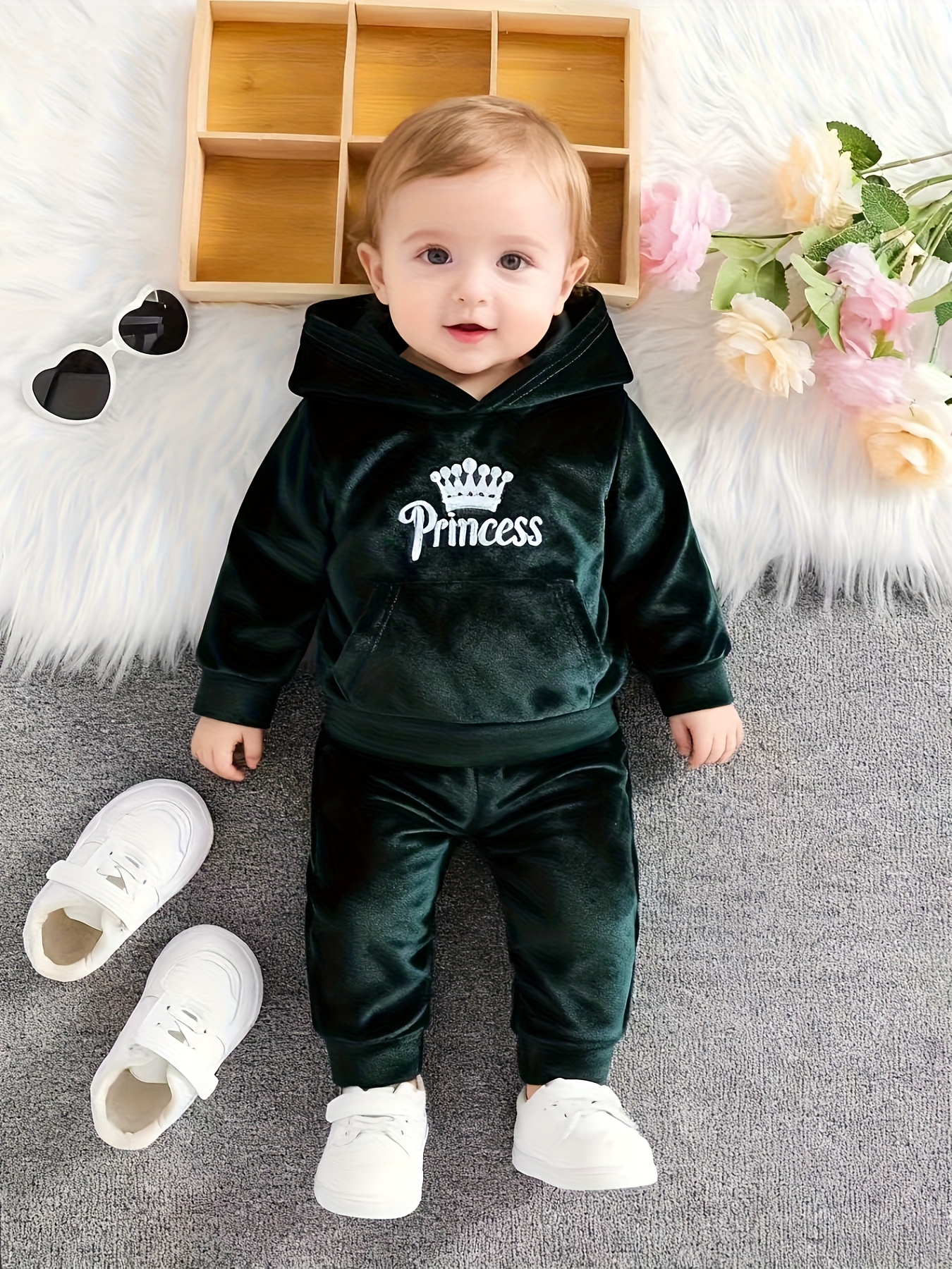 Girls' Long Pants Set, Magenta Hooded Sweatshirt and Sweatpants, New Autumn/Winter Warm Pullover Top, Velvet Fabric 2pcs Set, Princess English Letter Embroidery with Pocket and Mouse Patch, Festive Holiday Style Baby Girl Clothing