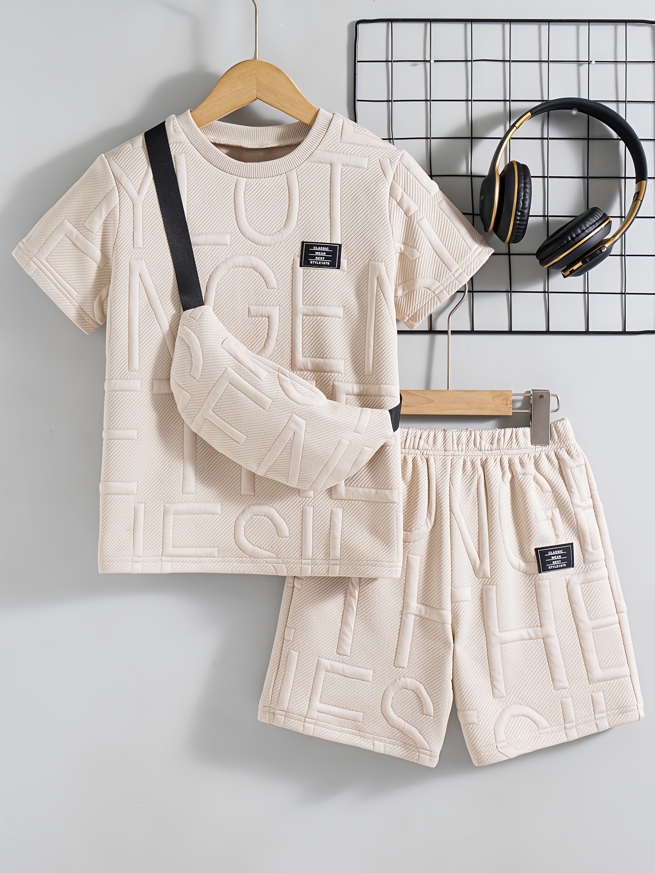 Boys' Casual Outing Solid Color Chap Design Regular Fit Round Neck Short Sleeve T-Shirt And Shorts 2pcs Set with Hanging Bag Boys' Shorts Set Summer, for Outdoor - Image 6
