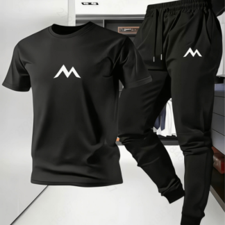 A Men's Short-sleeve T-shirt, an Everyday Essential, Versatile with Letter Graphic Print, Suitable for All Occasions, a Must-have Top for Men