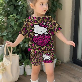 [Sanrio] Fashionable Kitty Cat Girl Fan with Golden Leopard Print Love Pattern Design. Short-Sleeved Pullover Shirt And Sports Shorts Set. Suitable Clothing Gift for Children. Made of Comfortable Fabric. Suitable for Summer. Casual Sports