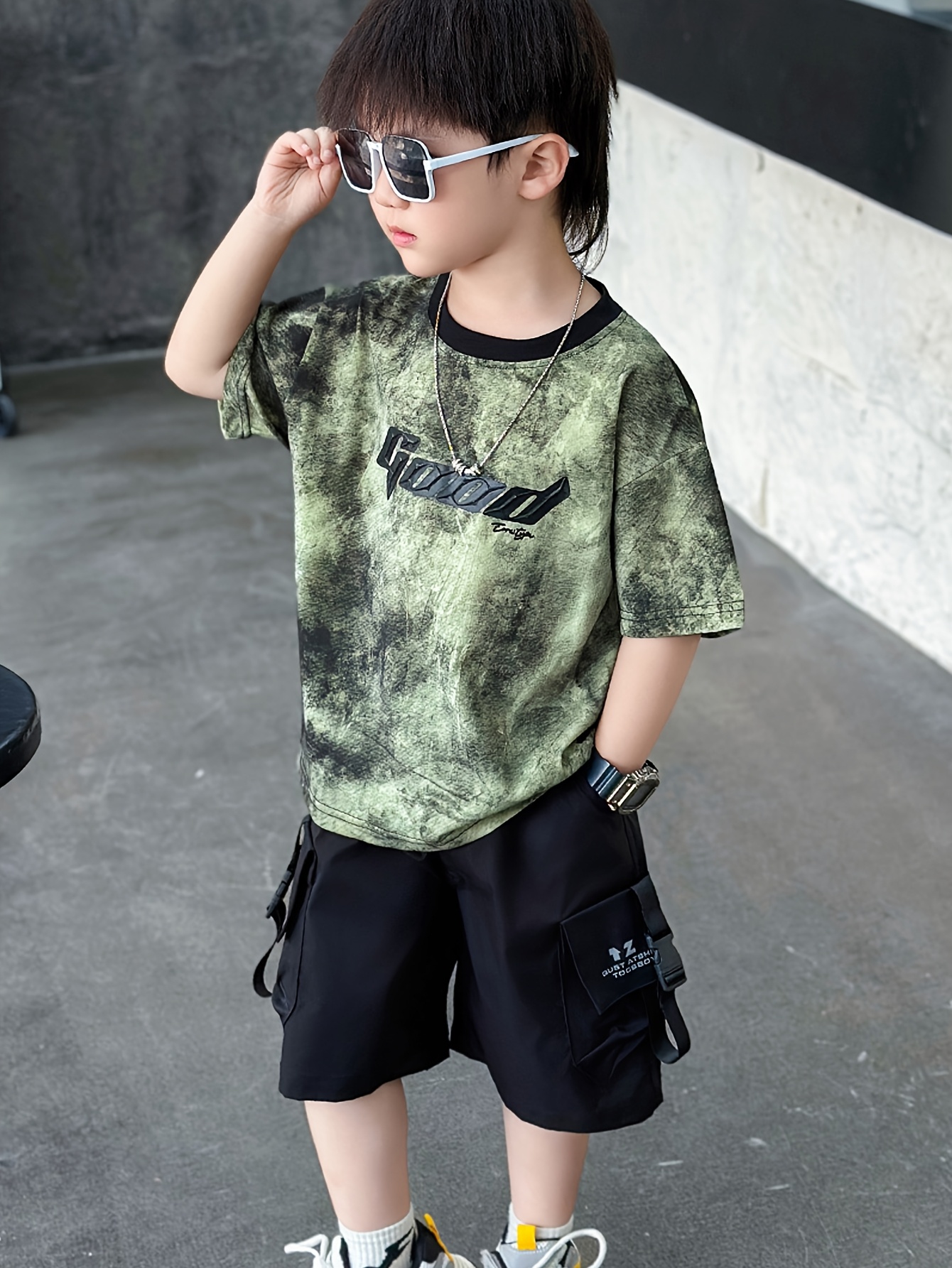 Boys' Summer Short-Sleeve T-Shirt, Children's Soft and Comfortable Drop-Shoulder Top for Summer, Loose-Fit Crew Neck Lightweight Breathable Outdoor Sportswear for Boys, Quick-Drying and Breathable, Casual and Stylish Short Sleeve, Dynamic Stretch