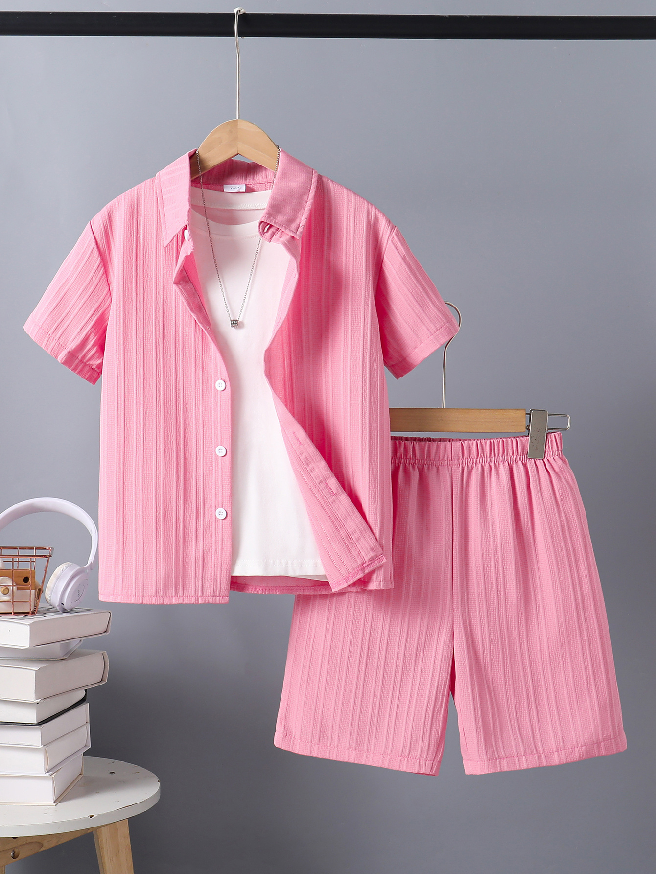 Targeted 2pcs Set for Boys And Teenagers, Short-Sleeved Shirt And Shorts Set, Summer Casual Cardigan Shirt + Shorts Set with Button Solid Color Design with Elastic Waistband, Very Suitable for Summer New Outdoor Sports, Playing, for Outdoor